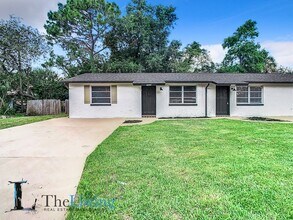 1521 Swordbill Dr in Holiday, FL - Building Photo - Building Photo