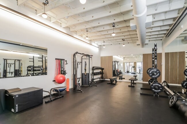 369 King St in Charleston, SC - Building Photo - Building Photo