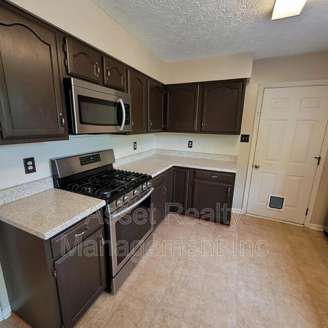 8813 Quails Bend Ln in Knoxville, TN - Building Photo - Building Photo