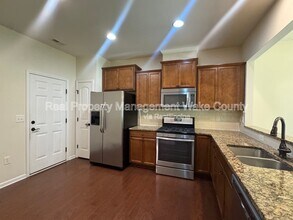 2108 Chipley Dr in Cary, NC - Building Photo - Building Photo