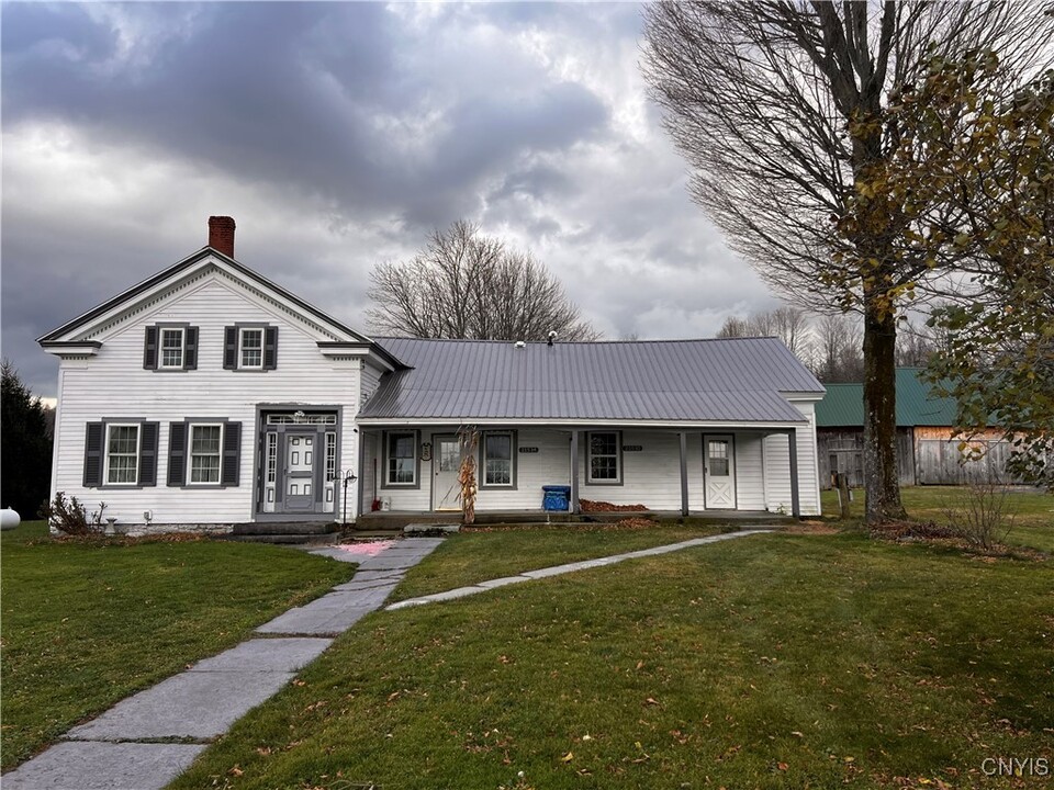 21532 Staplin Rd in Black River, NY - Building Photo