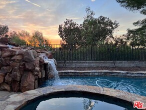 26068 Charonne Ct in Santa Clarita, CA - Building Photo - Building Photo