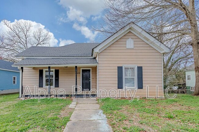 property at 678 N Liberty St
