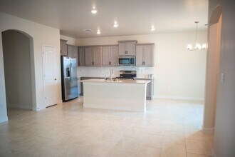 3007 San Jenaro Dr in Las Cruces, NM - Building Photo - Building Photo