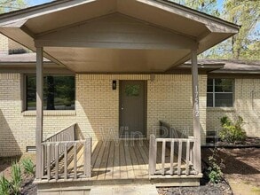 17512 Bradshaw Rd in Little Rock, AR - Building Photo - Building Photo