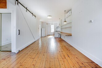 223 8th St in Jersey City, NJ - Building Photo - Building Photo