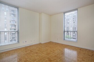 44 Washington St, Unit 602 in Brookline, MA - Building Photo - Building Photo