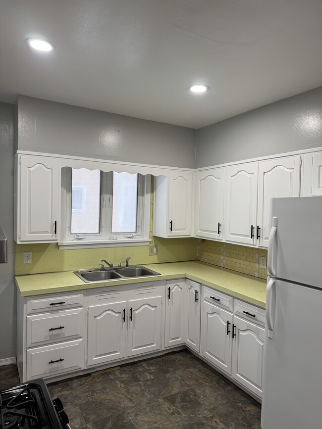 92 Lockhart St in Wilkes-Barre, PA - Building Photo - Building Photo