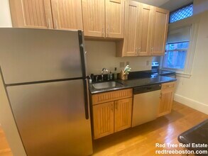 295 Commonwealth Ave, Unit 3 in Boston, MA - Foto de edificio - Building Photo