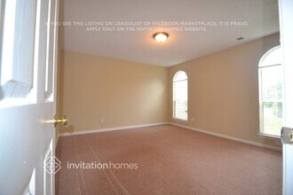 10426 Northwoods Forest Dr in Charlotte, NC - Building Photo - Building Photo