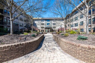 445 W Blount Ave in Knoxville, TN - Building Photo - Building Photo