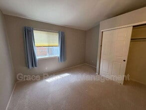 8340 S Upham Way in Littleton, CO - Building Photo - Building Photo