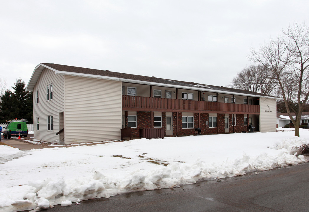 Ridgeview Apartments in Menomonie, WI - Building Photo