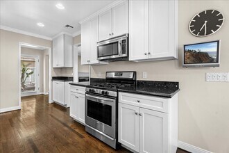 4663 W 9th St in Los Angeles, CA - Building Photo - Building Photo
