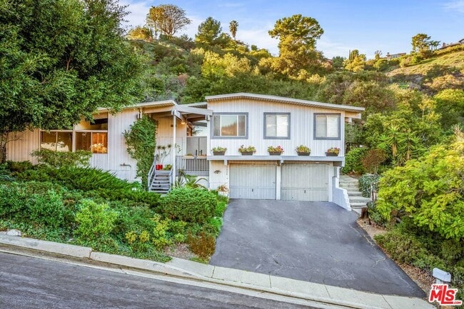 property at 2436 Arbutus Dr