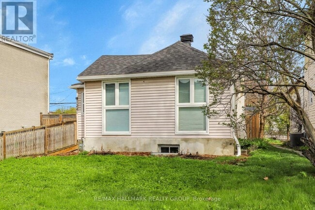 1241 Emperor Ave