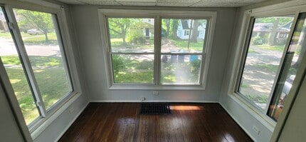 219 E Oak St in Kent, OH - Building Photo - Building Photo