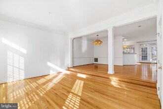 1817 Fallbrook Ln in Vienna, VA - Building Photo - Building Photo