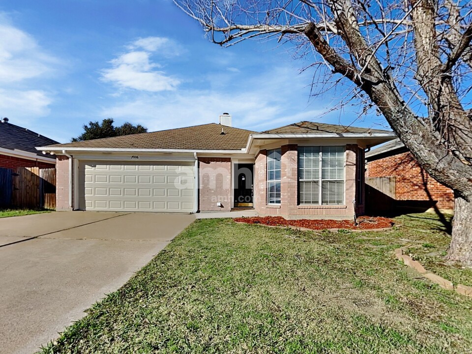 7006 Rovato Dr in Arlington, TX - Building Photo