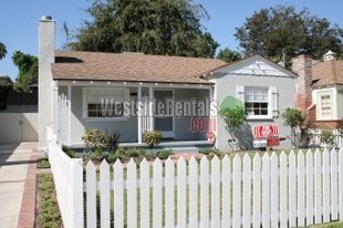 5243 Wilkinson Ave in Valley Village, CA - Building Photo