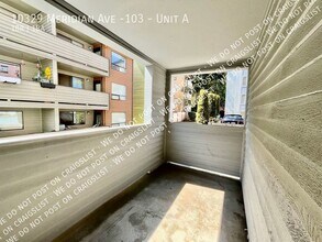 10329 Meridian Ave N-Unit -Unit A in Seattle, WA - Building Photo - Building Photo
