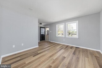 78 Abbington Ln in Washington Township, NJ - Building Photo - Building Photo