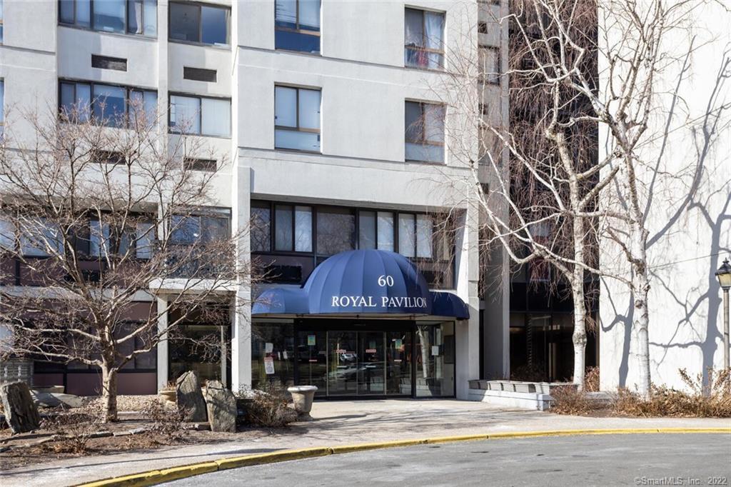 60 Strawberry Hill Ave in Stamford, CT - Building Photo