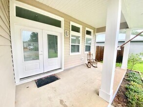 210 Pines St in Niceville, FL - Building Photo - Building Photo