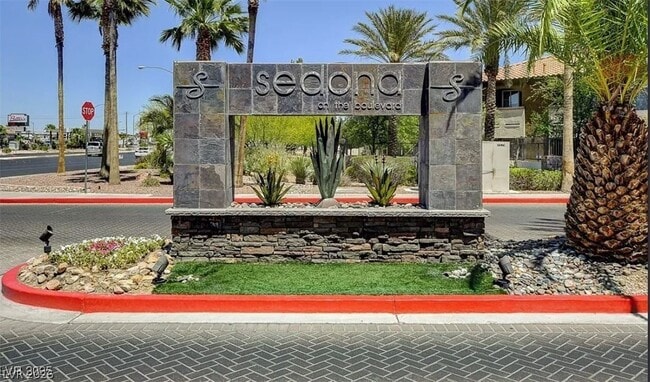 9000 S Las Vegas Blvd in Las Vegas, NV - Building Photo - Building Photo