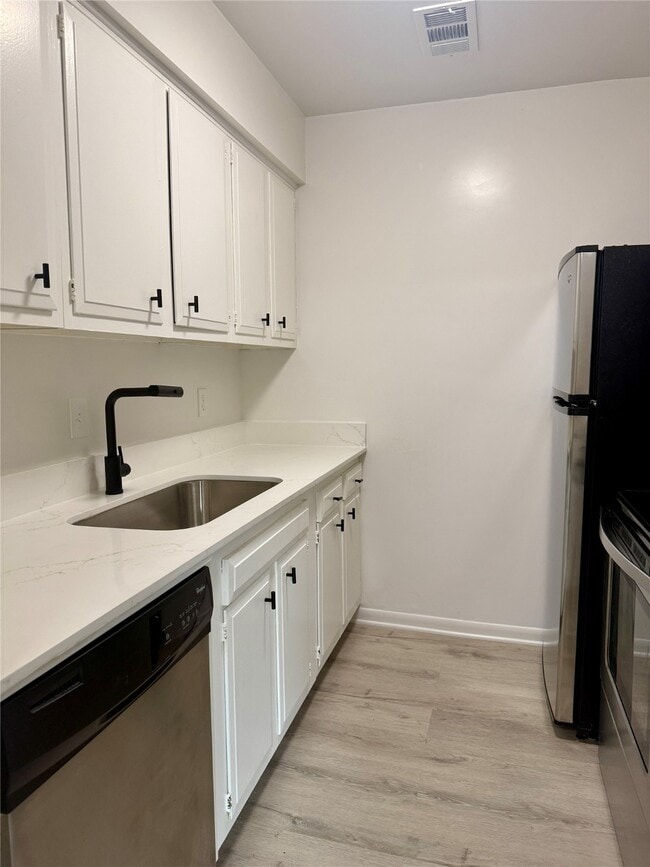 6401 Skyline Dr in Houston, TX - Building Photo - Building Photo