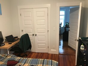 17 Ashland St, Unit 01 in Somerville, MA - Building Photo - Building Photo