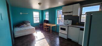 318 Mill St in Windsor, ON - Building Photo