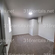 207 Second W in Newton, KS - Building Photo - Building Photo