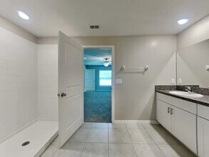 11188 Riley Pines Cir in Gibsonton, FL - Building Photo - Building Photo