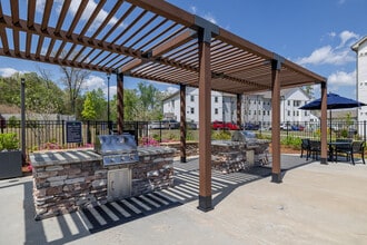 Sweetwater Vista in Douglasville, GA - Building Photo - Building Photo