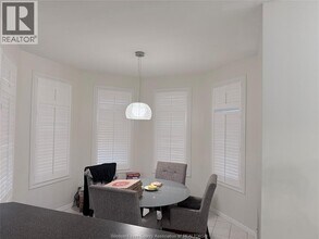 4612 Ascot Ct in Windsor, ON - Building Photo - Building Photo