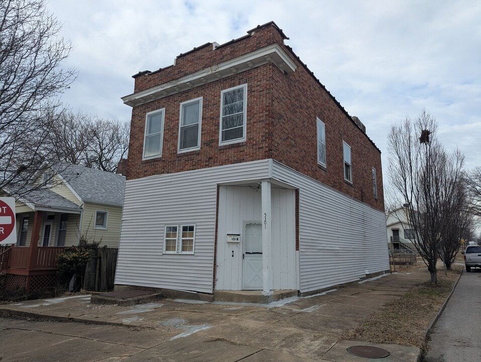 5301 Alfred Ave in St. Louis, MO - Foto de edificio