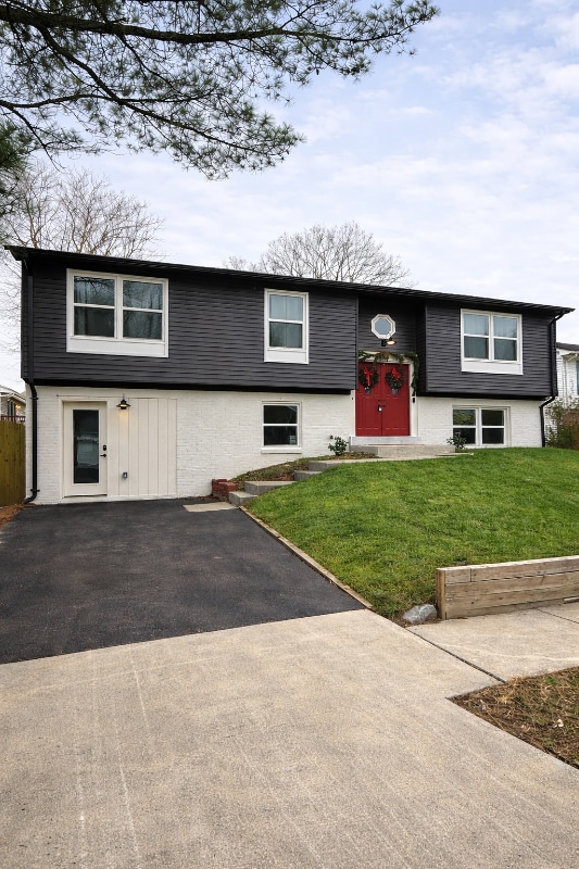 property at 6818 Ben Franklin Rd