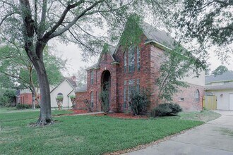17527 Sandy Cliffs Dr in Houston, TX - Building Photo - Building Photo