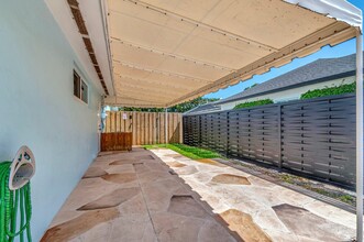 1835 Carandis Rd in West Palm Beach, FL - Foto de edificio - Building Photo