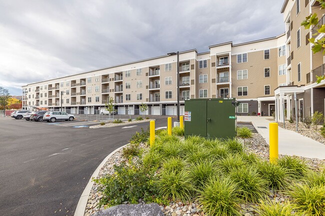 Six67 College Avenue in Elmira, NY - Foto de edificio - Building Photo