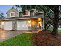 1402 5th Ave SW in Olympia, WA - Building Photo