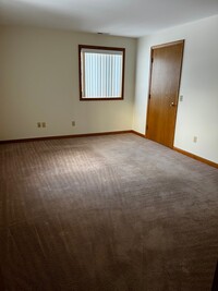 600 S Van Buren St, Unit A in Bay City, MI - Building Photo - Building Photo