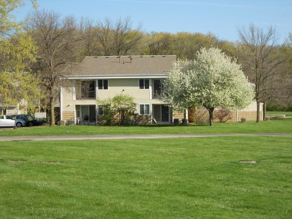 River Run Apartments in Macomb, IL - Foto de edificio