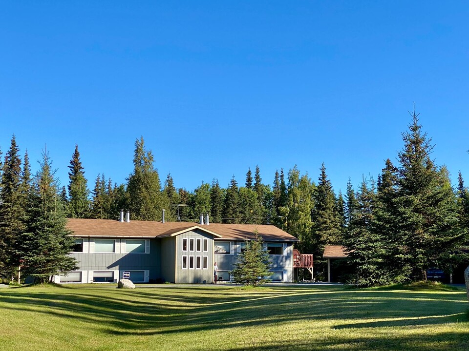 342 Chugach Dr in Soldotna, AK - Foto de edificio