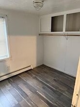 976 Chalkstone Ave in Providence, RI - Foto de edificio - Building Photo