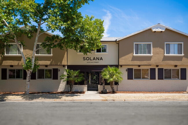 Solana in Sacramento, CA - Foto de edificio - Building Photo