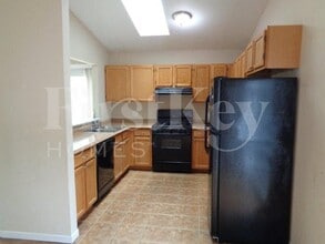 3616 Portsmouth Dr in Zion, IL - Foto de edificio - Building Photo