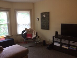 124 N 38th Ave, Unit 4 in Omaha, NE - Building Photo - Building Photo