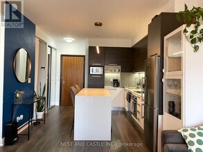 36 Park Lawn Rd in Toronto, ON - Building Photo - Building Photo